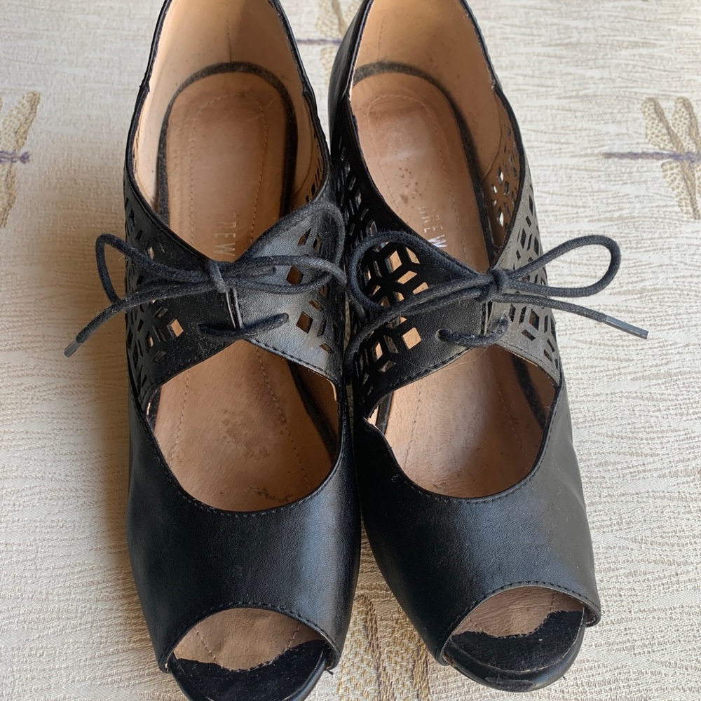 Open toe black heels